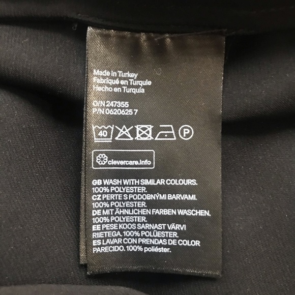 NWOT H&M Black Cold Shoulder Long Sleeve Top - Picture 4 of 6